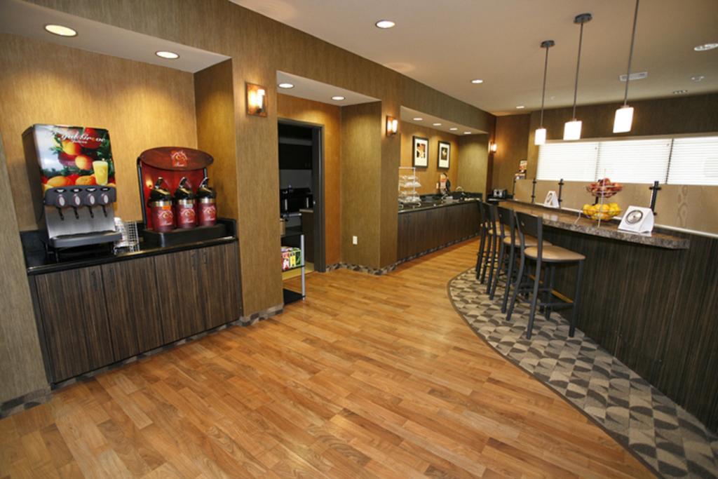 Mainstay Suites Хобс Екстериор снимка